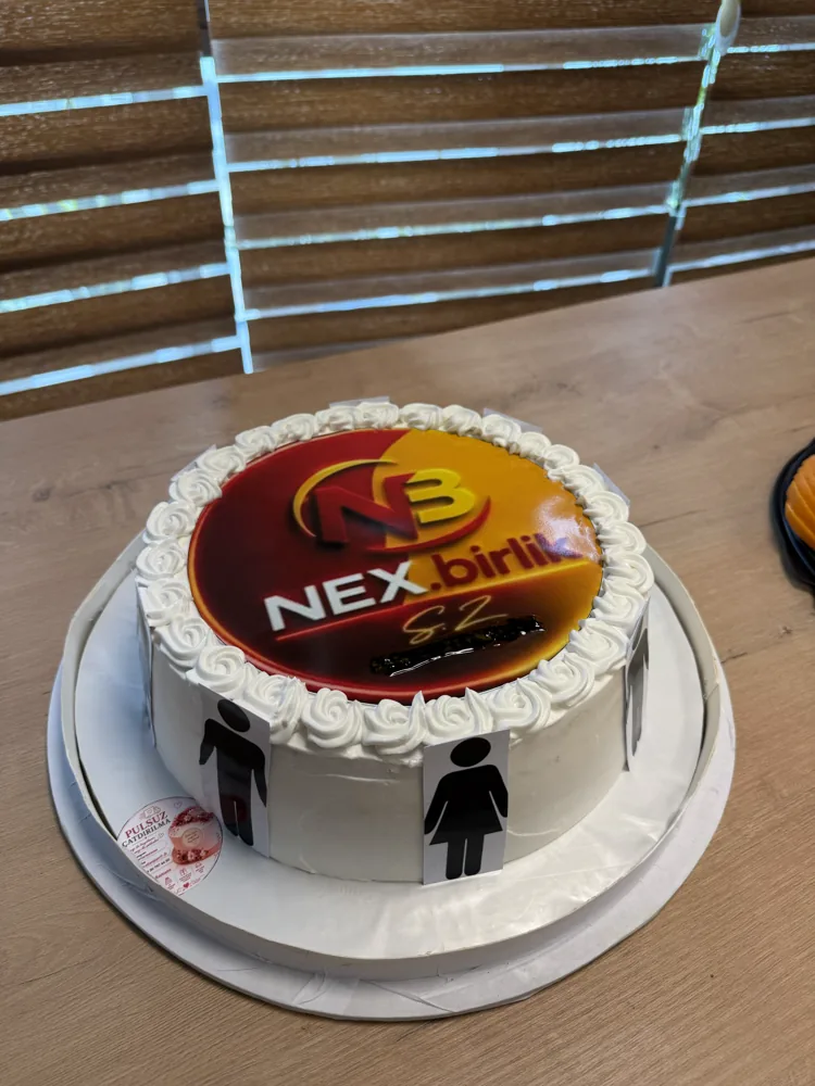 NexBirlik işaretli etkinlik pastası